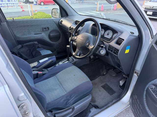 2001 Daihatsu Terios JDM car for sale — photo 4 of 6