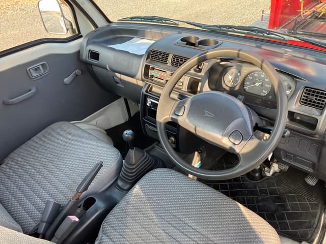 2000 Daihatsu Hijet JDM car for sale — photo 11 of 14