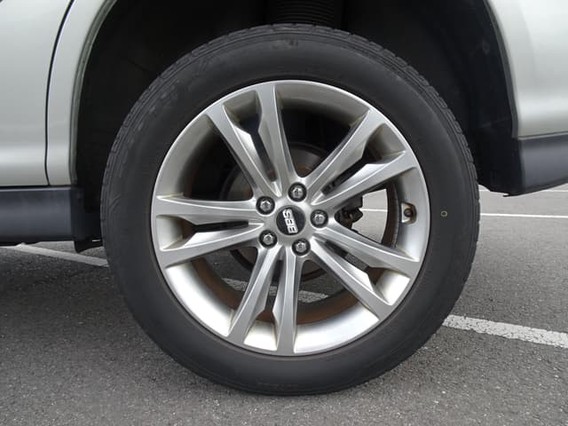 2004 Toyota Harrier JDM car for sale — photo 10 of 25