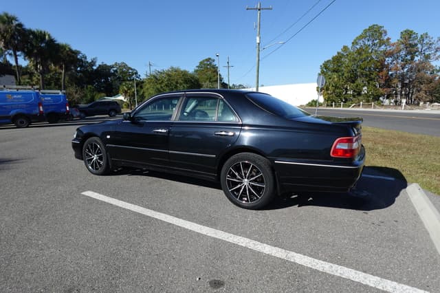 1997 Nissan Cima JDM car for sale — photo 10 of 18