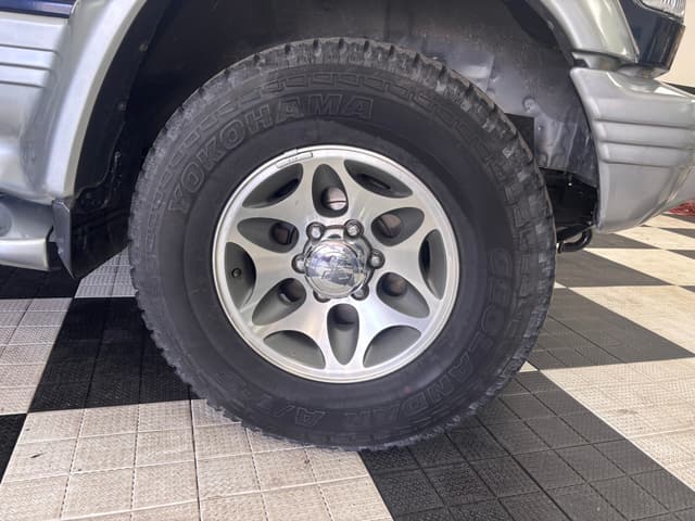 1997 Mitsubishi Pajero JDM car for sale — photo 23 of 25