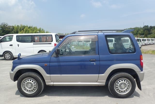 1998 Mitsubishi Pajero Mini JDM car for sale — photo 2 of 25