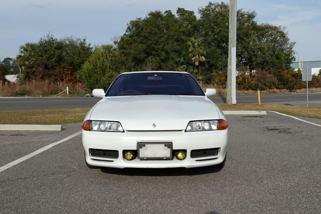 1990 Nissan Skyline JDM car for sale — photo 2 of 18