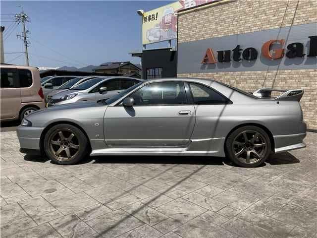 1997 Nissan Skyline JDM car for sale — photo 9 of 25