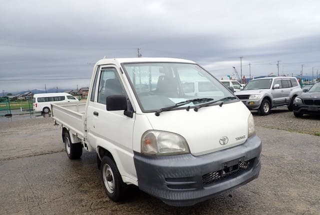 2002 Toyota Townace JDM car for sale — photo 7 of 25