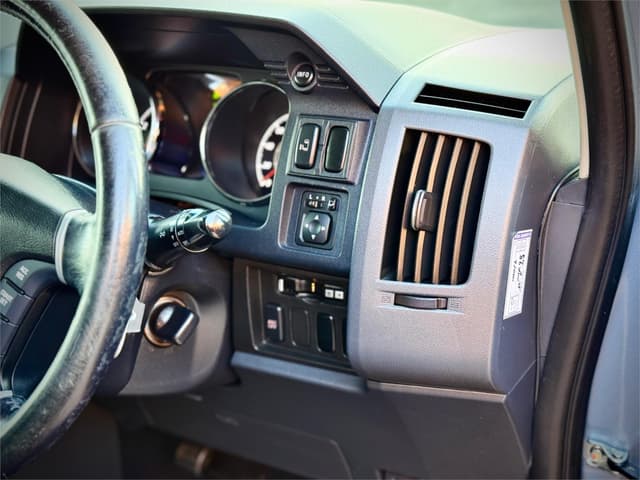 2010 Mitsubishi Delica JDM car for sale — photo 15 of 25