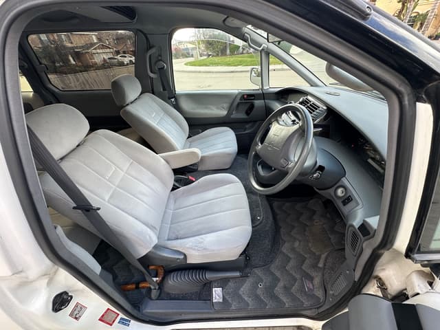 1997 Toyota Estima JDM car for sale — photo 6 of 16