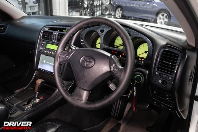 2000 Toyota Aristo JDM car for sale — photo 13 of 25