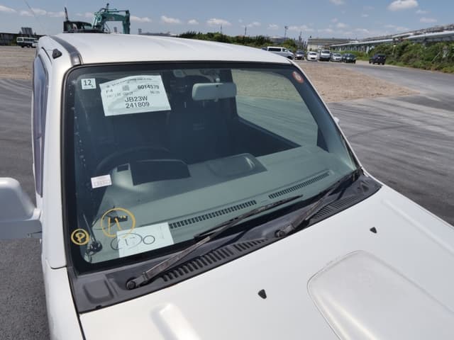 2001 Suzuki Jimny JDM car for sale — photo 13 of 25