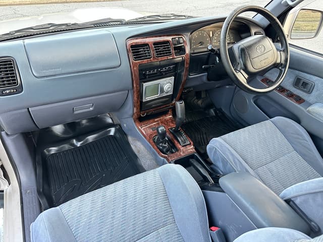 1996 Toyota Hilux Surf JDM car for sale — photo 14 of 20