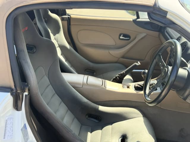2000 Mazda Roadster (Eunos Roadster / MX-5) JDM car for sale — photo 13 of 16
