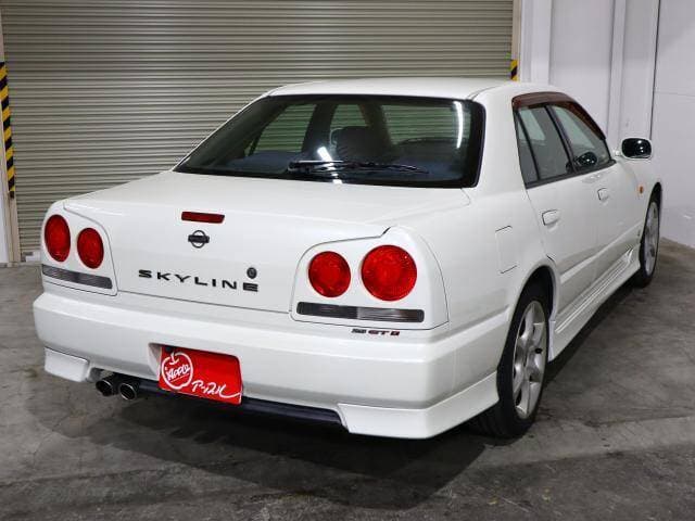 1998 Nissan Skyline JDM car for sale — photo 2 of 9