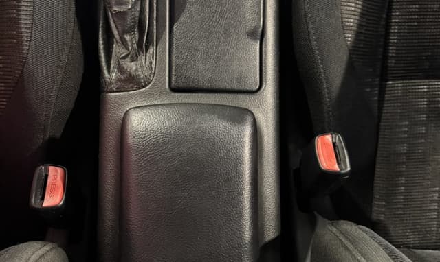 1998 Toyota Altezza JDM car for sale — photo 22 of 25