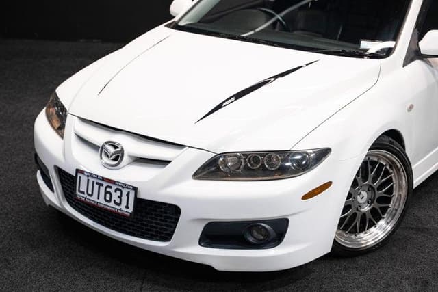 2006 Mazda Atenza JDM car for sale — photo 2 of 19
