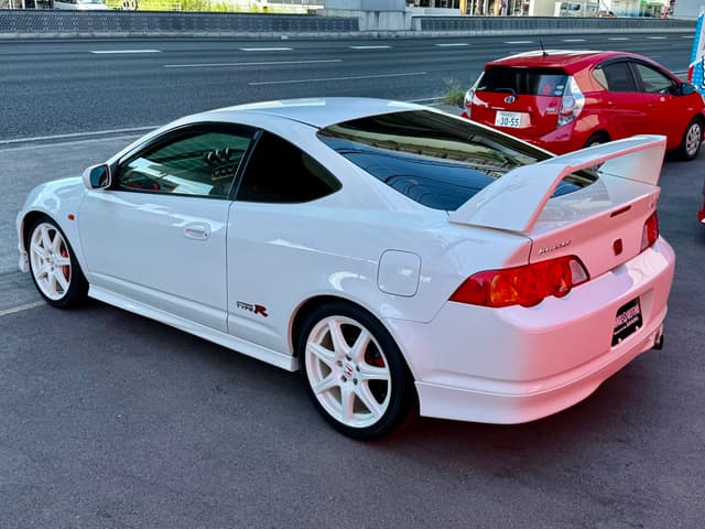 Honda Integra JDM car for sale — photo 17 of 25