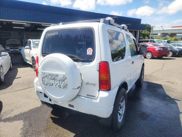 1999 Suzuki Jimny JDM car for sale — photo 13 of 19