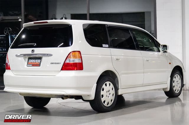 2001 Honda Odyssey JDM car for sale — photo 10 of 23