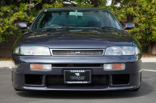 1995 Nissan Skyline JDM car for sale — photo 4 of 25