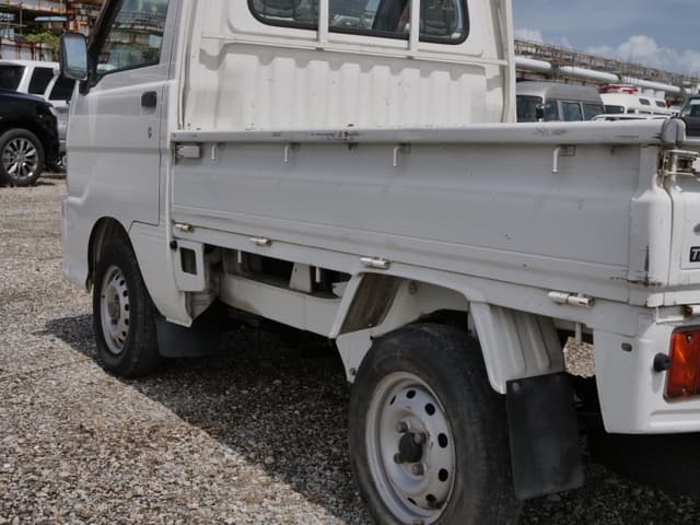 2001 Daihatsu Hijet JDM car for sale — photo 17 of 25