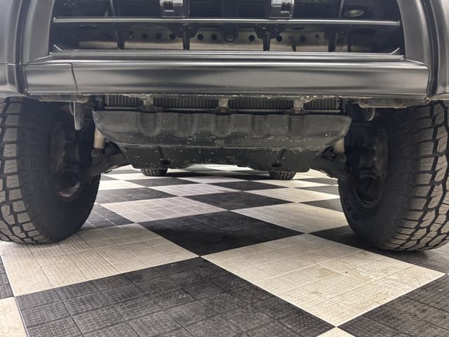 1999 Toyota Hilux Surf JDM car for sale — photo 24 of 24