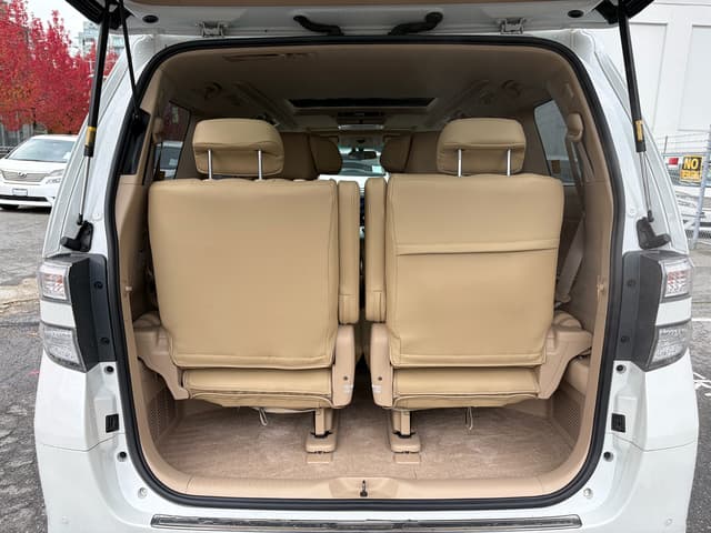 2010 Toyota Vellfire JDM car for sale — photo 9 of 21