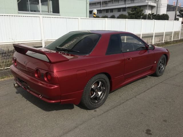 1990 Nissan Skyline JDM car for sale — photo 2 of 5
