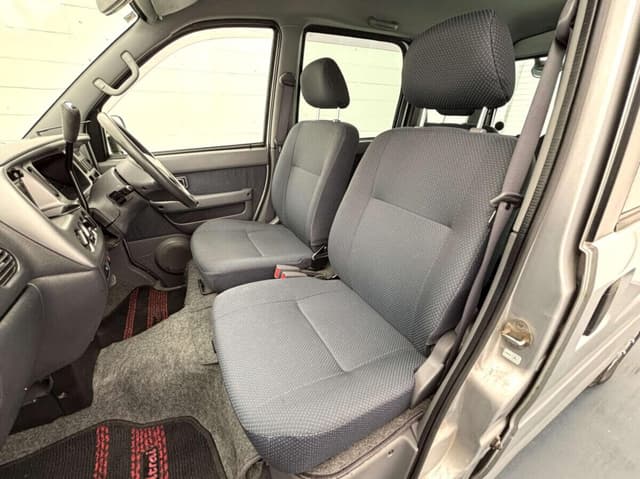 2001 Daihatsu Atrai JDM car for sale — photo 14 of 25