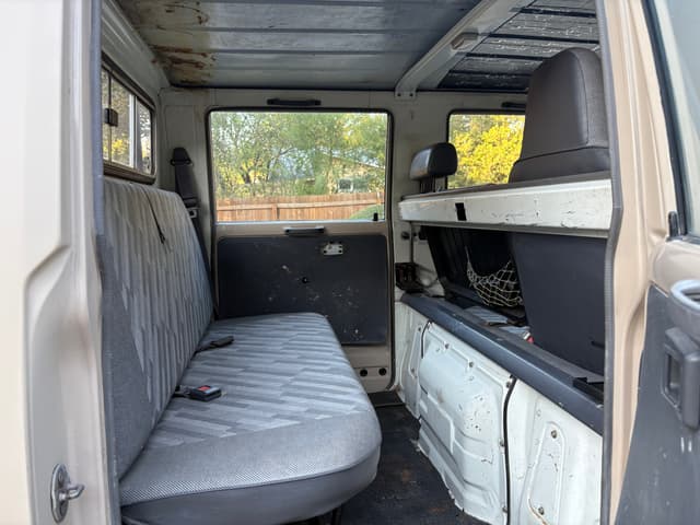 1994 Toyota HiAce JDM car for sale — photo 10 of 10