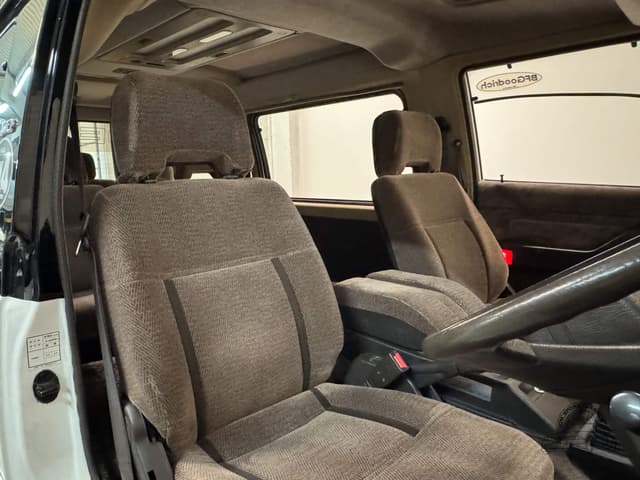 1991 Mitsubishi Delica JDM car for sale — photo 25 of 25