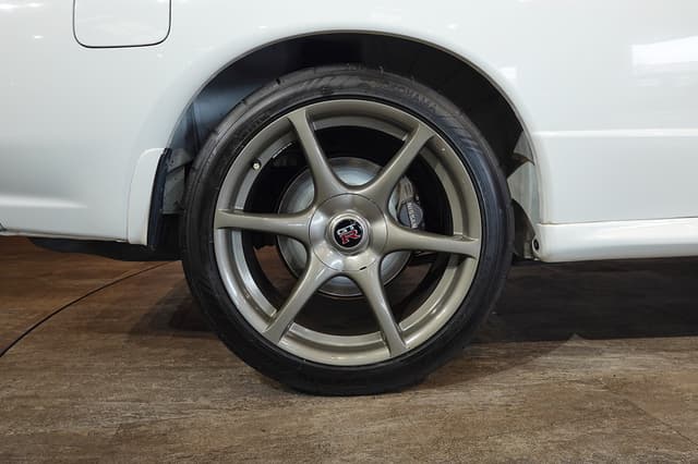 1994 Nissan Skyline JDM car for sale — photo 17 of 25