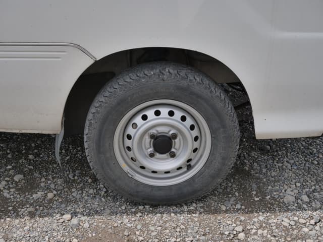 1999 Daihatsu Hijet JDM car for sale — photo 23 of 25