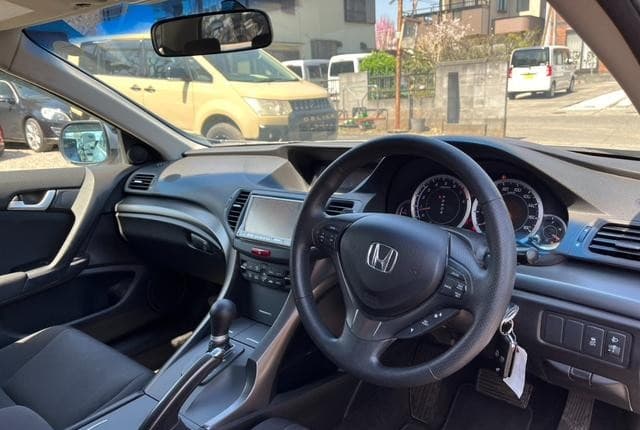 2011 Honda Accord JDM car for sale — photo 2 of 25