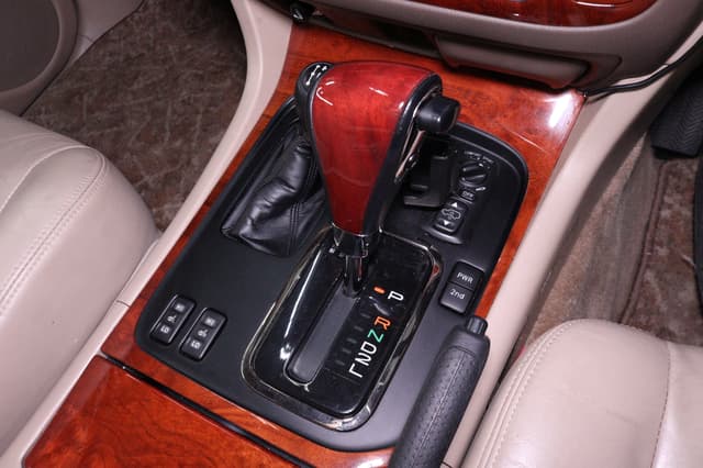 2000 Toyota Land Cruiser JDM car for sale — photo 14 of 25