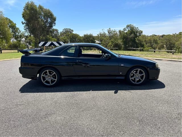 1999 Nissan Skyline JDM car for sale — photo 10 of 12