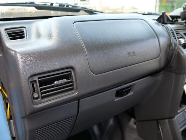 1998 Mitsubishi Pajero JDM car for sale — photo 4 of 14