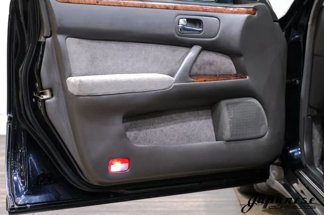 1996 Nissan Cima JDM car for sale — photo 19 of 25
