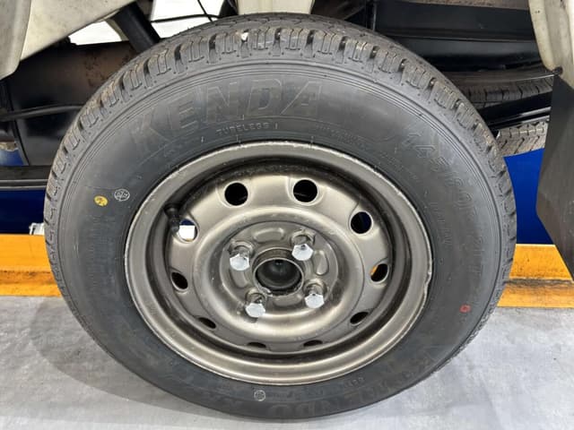 2001 Daihatsu Hijet JDM car for sale — photo 16 of 25