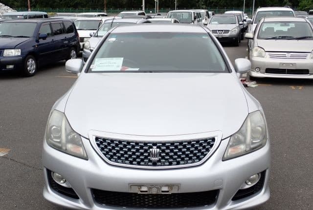 2008 Toyota Crown JDM car for sale — photo 7 of 25