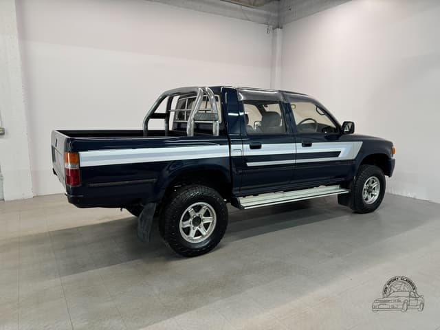 1993 Toyota Hilux JDM car for sale — photo 20 of 25