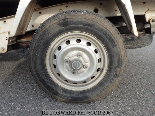 1999 Mitsubishi Minicab JDM car for sale — photo 10 of 25