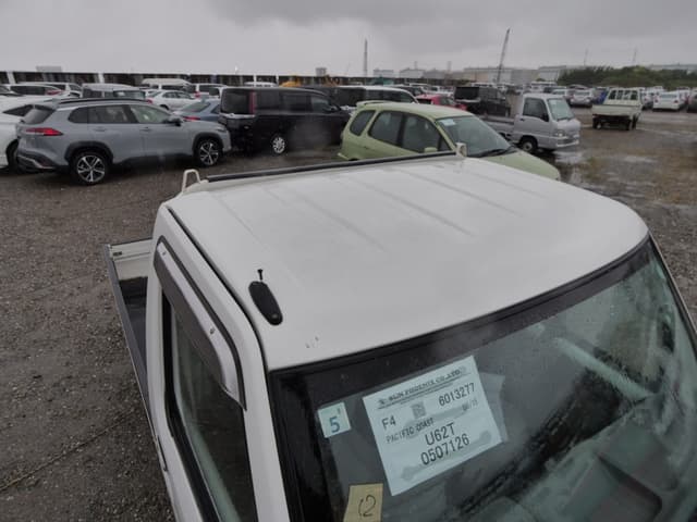 2002 Mitsubishi Minicab JDM car for sale — photo 13 of 25