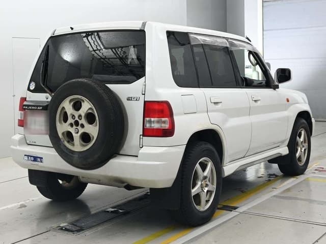 1999 Mitsubishi Pajero JDM car for sale — photo 2 of 8