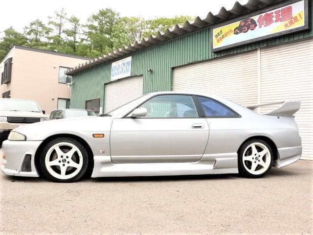 1998 Nissan Skyline JDM car for sale — photo 4 of 19