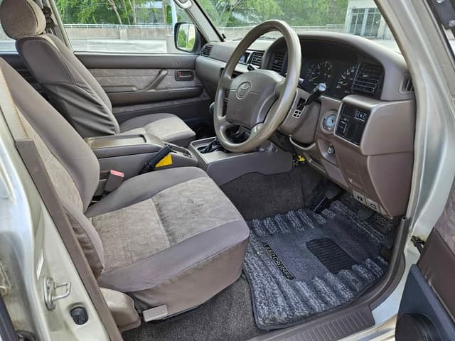 1996 Toyota Land Cruiser JDM car for sale — photo 13 of 17