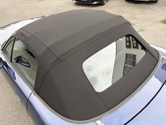 2001 Mazda Roadster (Eunos Roadster / MX-5) JDM car for sale — photo 8 of 12