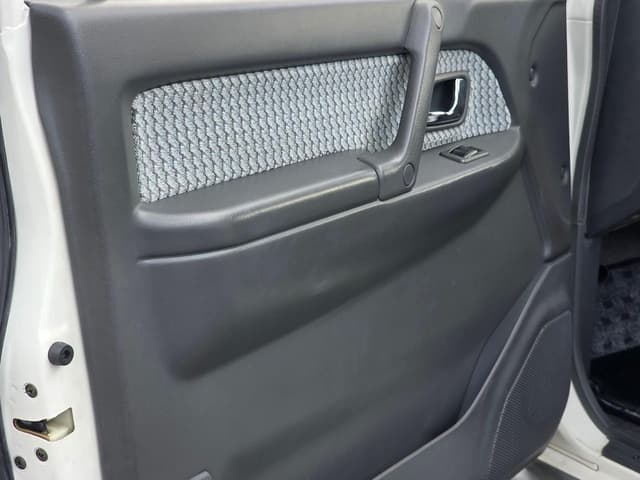 1997 Mitsubishi Pajero JDM car for sale — photo 16 of 25