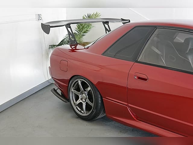 1992 Nissan Skyline JDM car for sale — photo 9 of 25