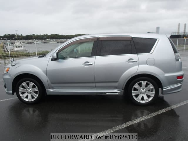 2010 Mitsubishi Outlander JDM car for sale — photo 2 of 25