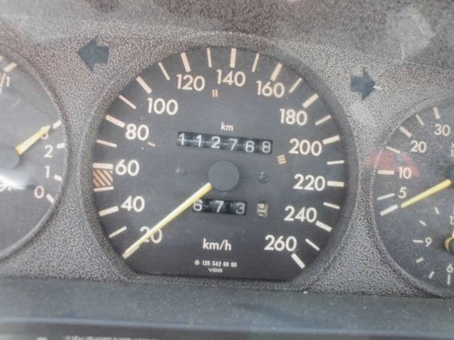 1990 Mercedes-Benz S-Class JDM car for sale — photo 3 of 18