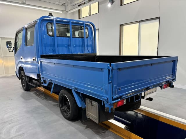 2001 Toyota Dyna JDM car for sale — photo 4 of 25